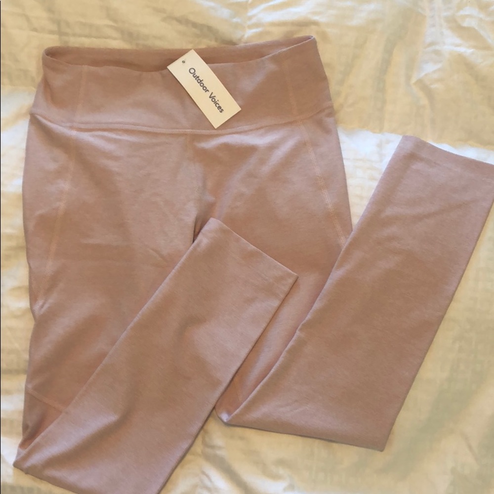 Brand new Outdoor Voices blush leggings